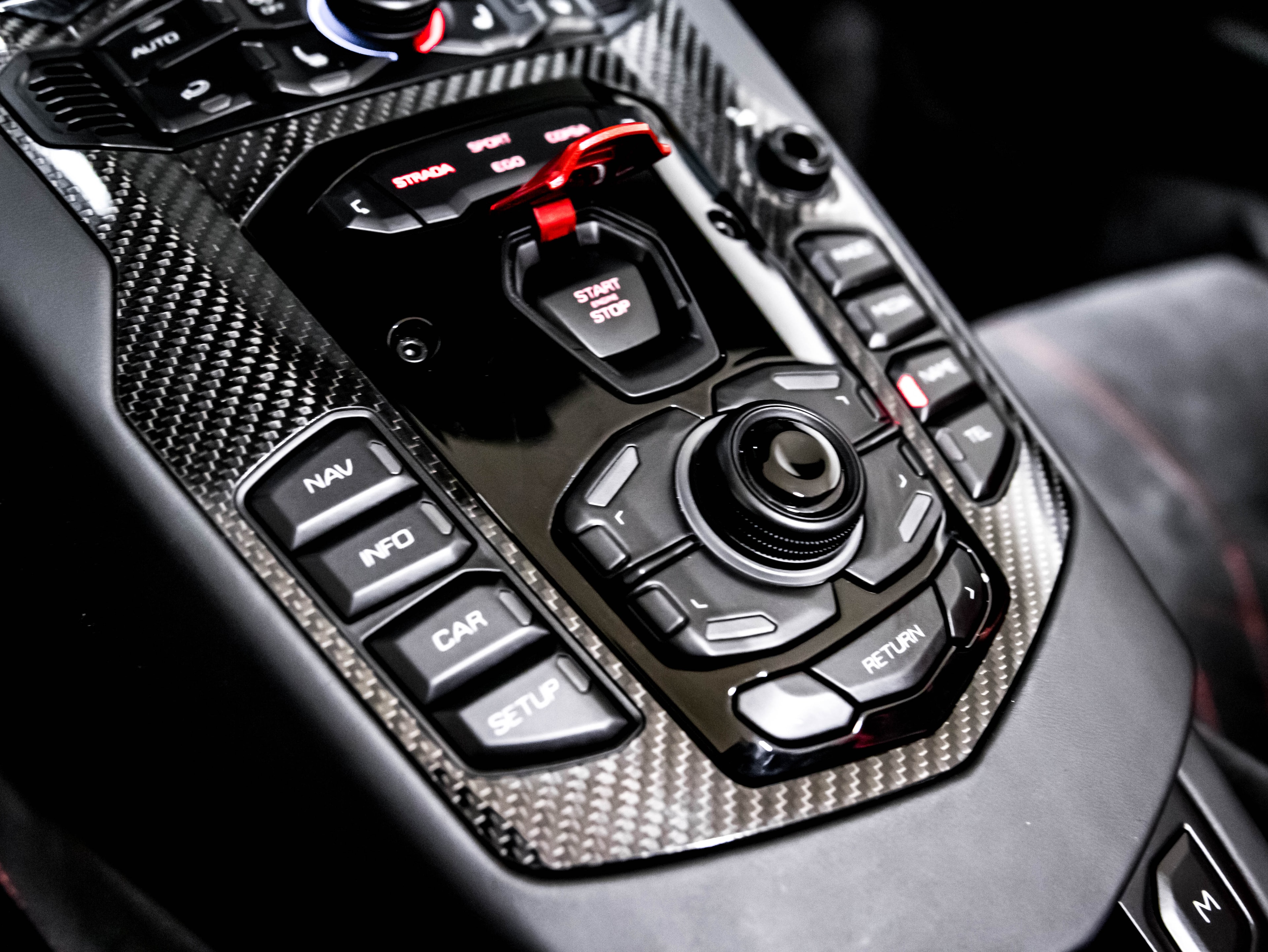 Platinum Automotive Group — luxury car service centre in North York, Toronto