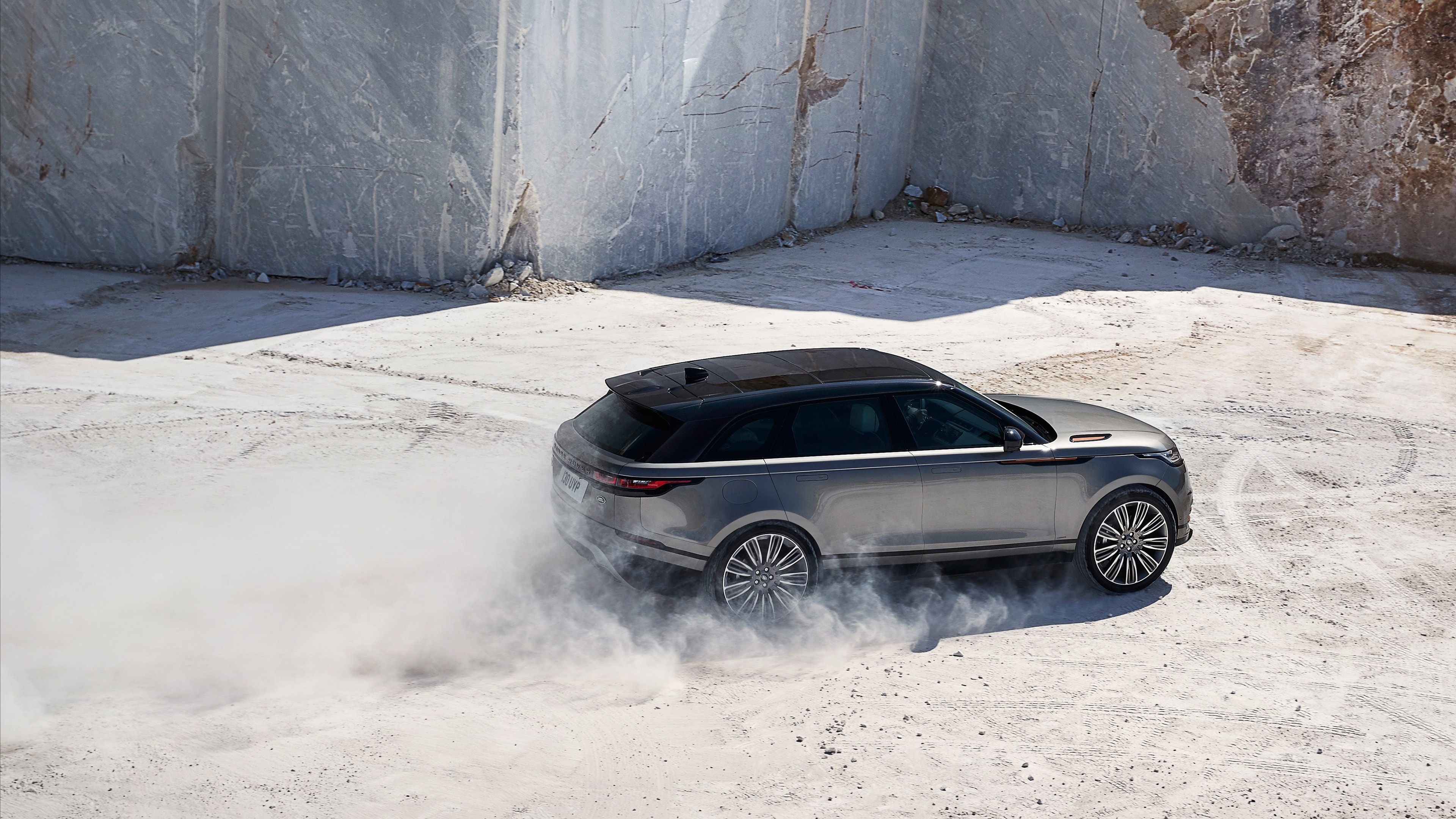 Range Rover service and repair — Platinum Automotive Group, North York Toronto